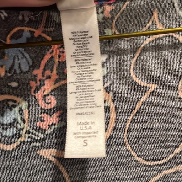 Floral lynnae - Picture 4 of 5